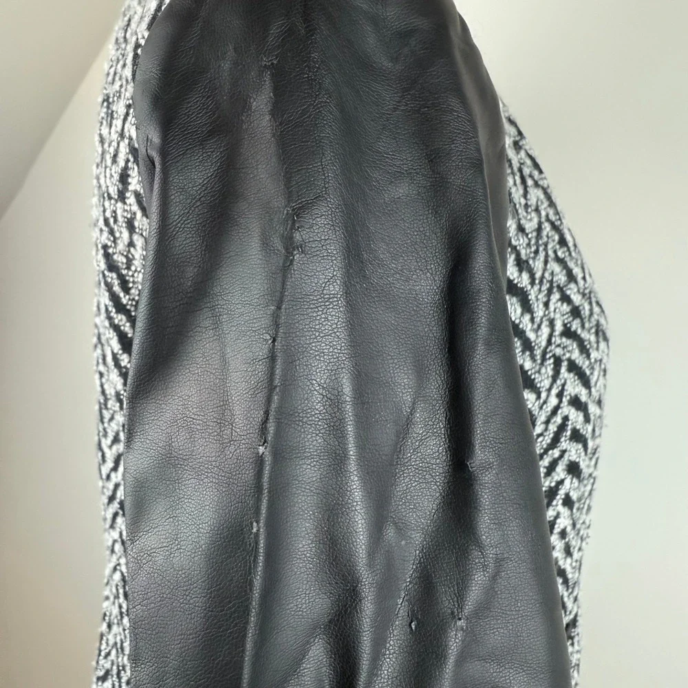 Mossimo Womens Black White Herringbone Tweed Faux Leather Zip Lined Jacket Sz M‎